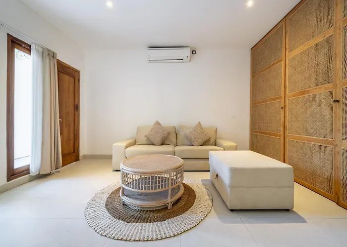 Tuluscoliving 4 Bedrooms And 4 Bathroom Legian