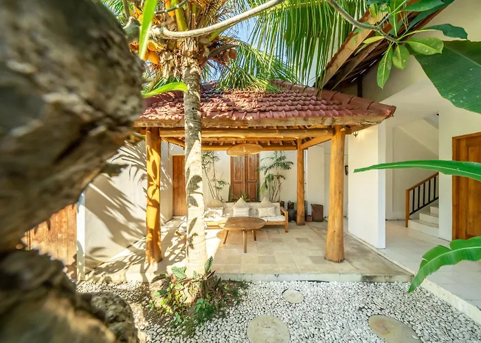 Tuluscoliving 4 Bedrooms And 4 Bathroom Legian